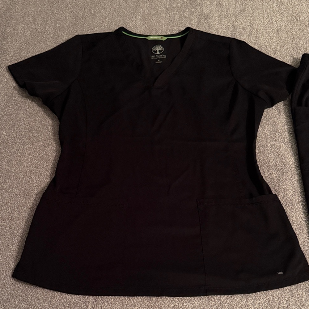Black Short Sleeve Women's scrub set by Healing Hands
